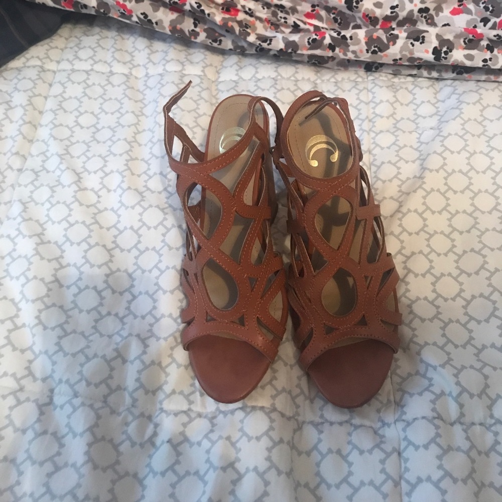 Brown wedges